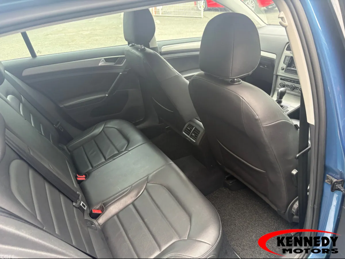 Volkswagen Golf Hatchback, Petrol, 2016, Blue