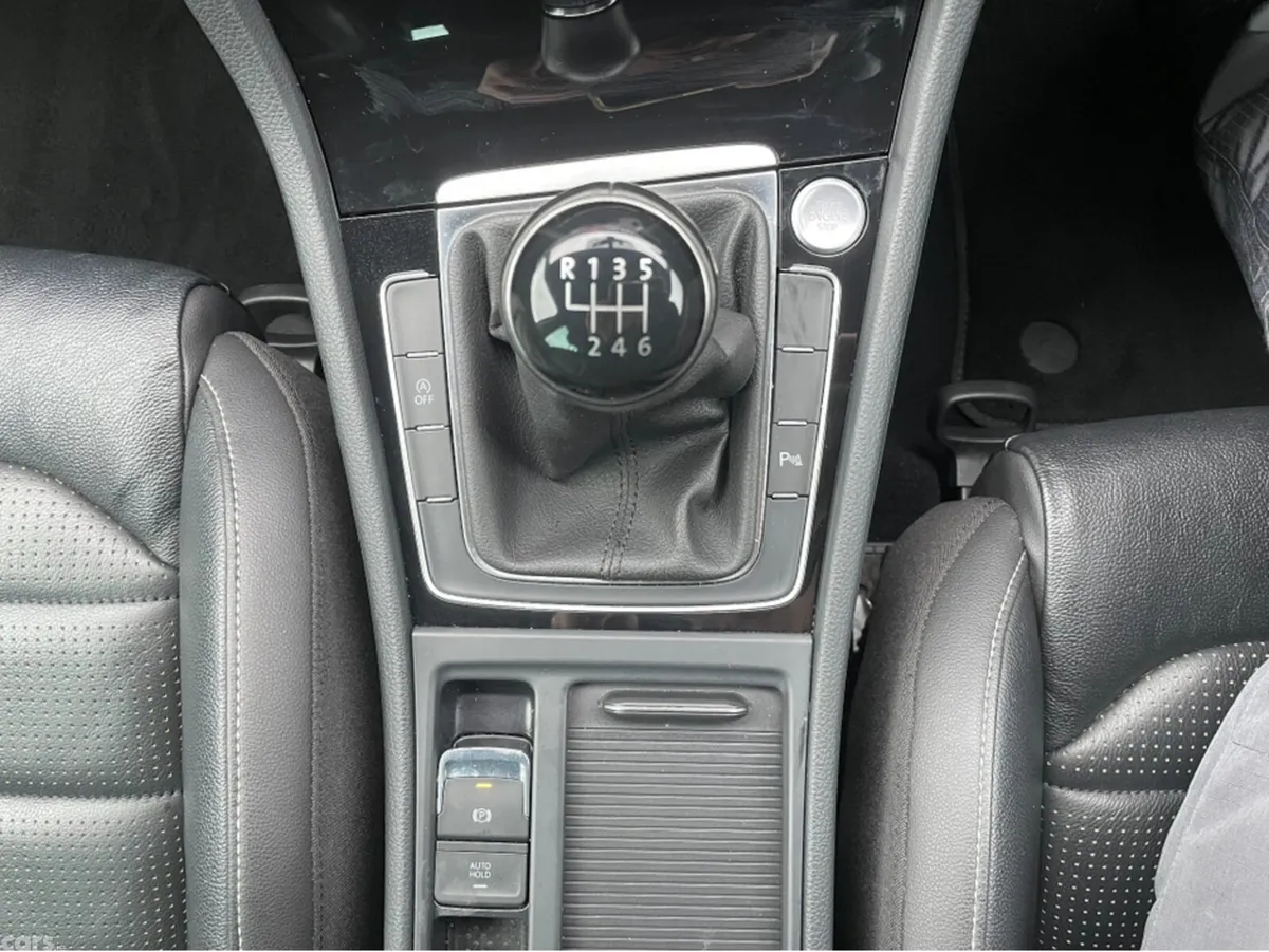 Volkswagen Golf Hatchback, Petrol, 2019, Grey