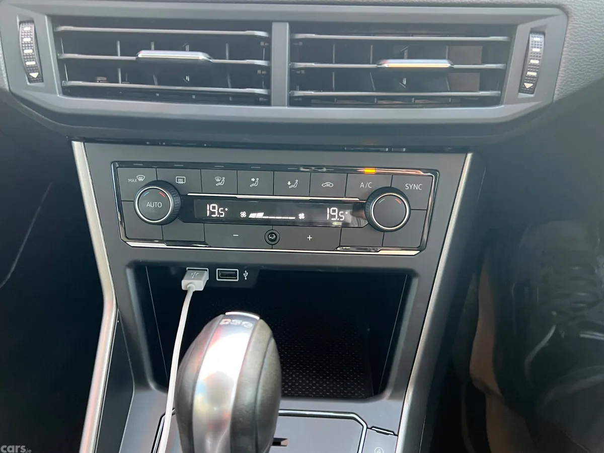 Volkswagen Polo Hatchback, Petrol, 2019, White