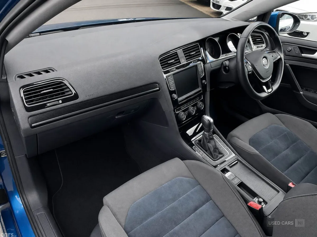 Volkswagen Golf , Petrol, 2014, Blue