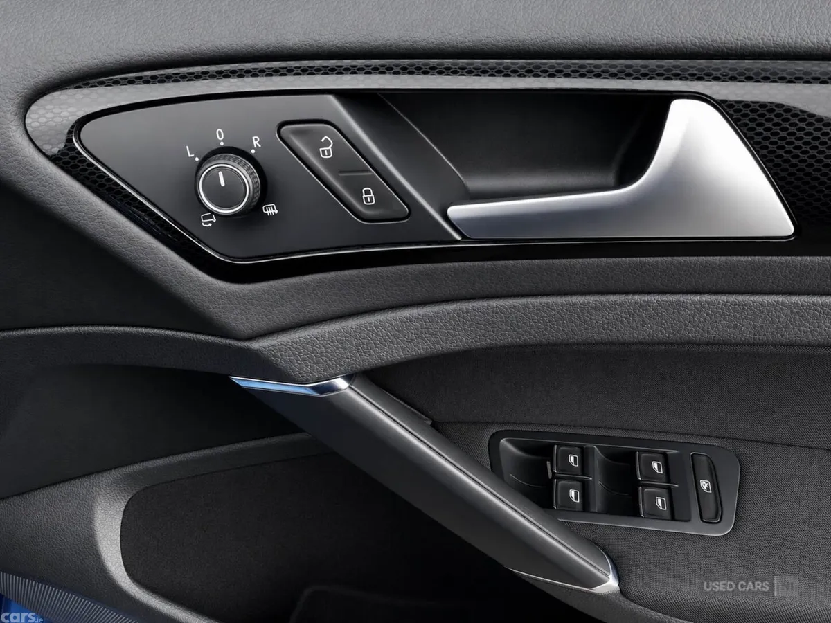Volkswagen Golf , Petrol, 2014, Blue