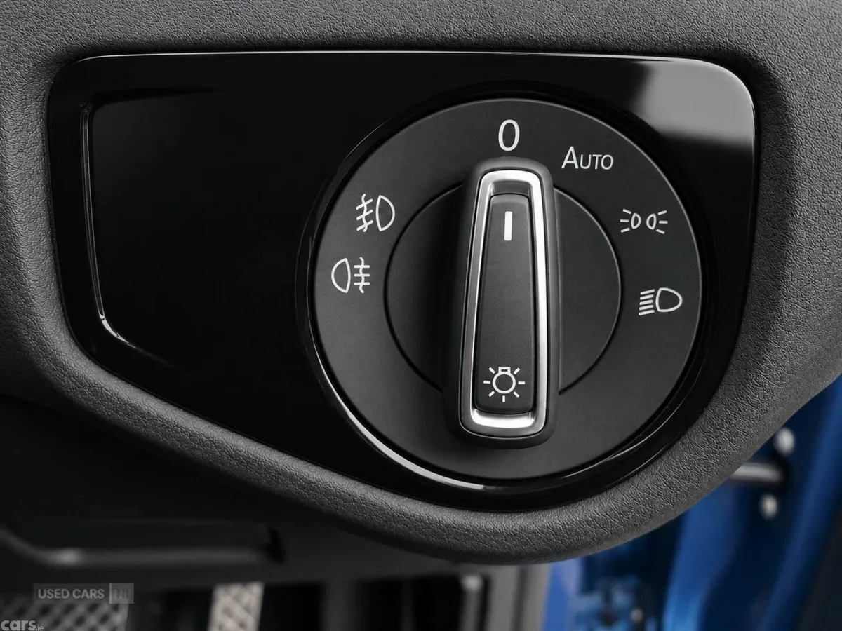 Volkswagen Golf , Petrol, 2014, Blue