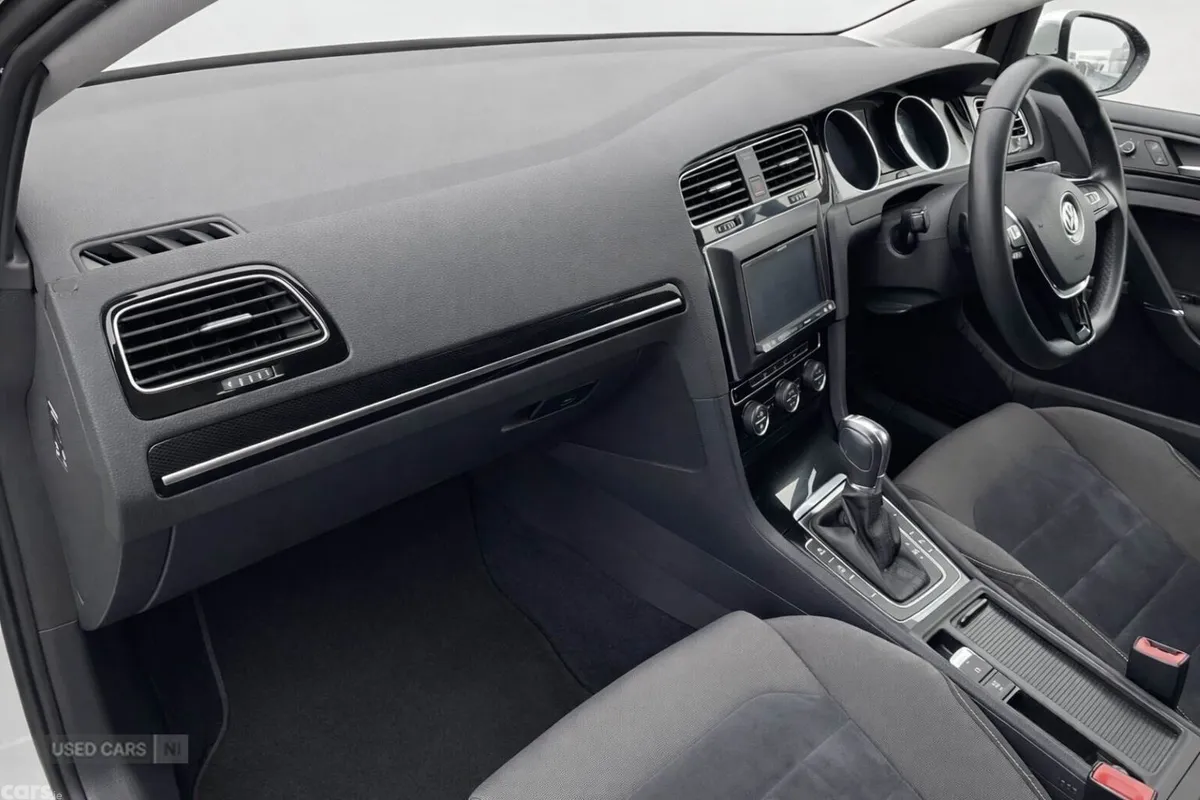 Volkswagen Golf , Petrol, 2013, White