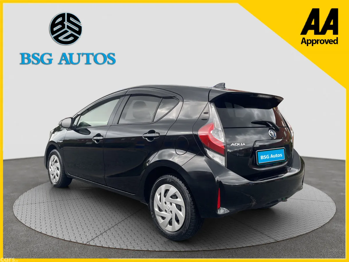 Toyota Aqua Hatchback, Petrol Hybrid, 2018, Black