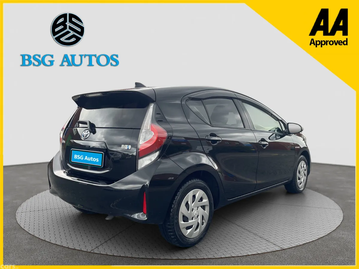 Toyota Aqua Hatchback, Petrol Hybrid, 2018, Black