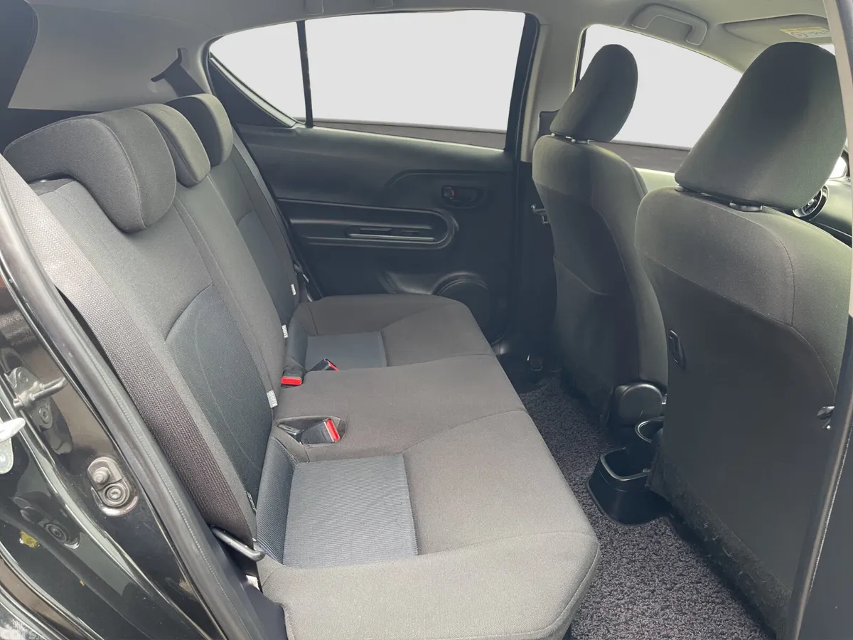Toyota Aqua Hatchback, Petrol Hybrid, 2018, Black