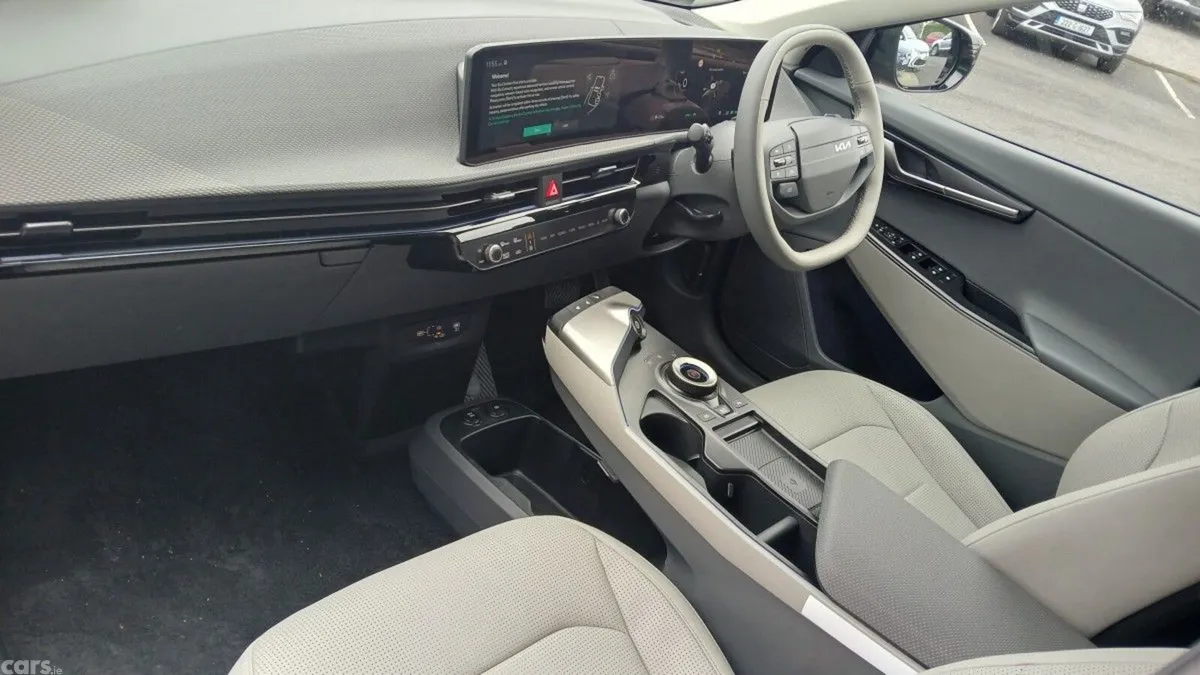 Kia EV6 MPV, Electric, 2026, Grey