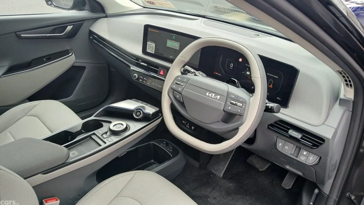 Kia EV6 MPV, Electric, 2026, Grey