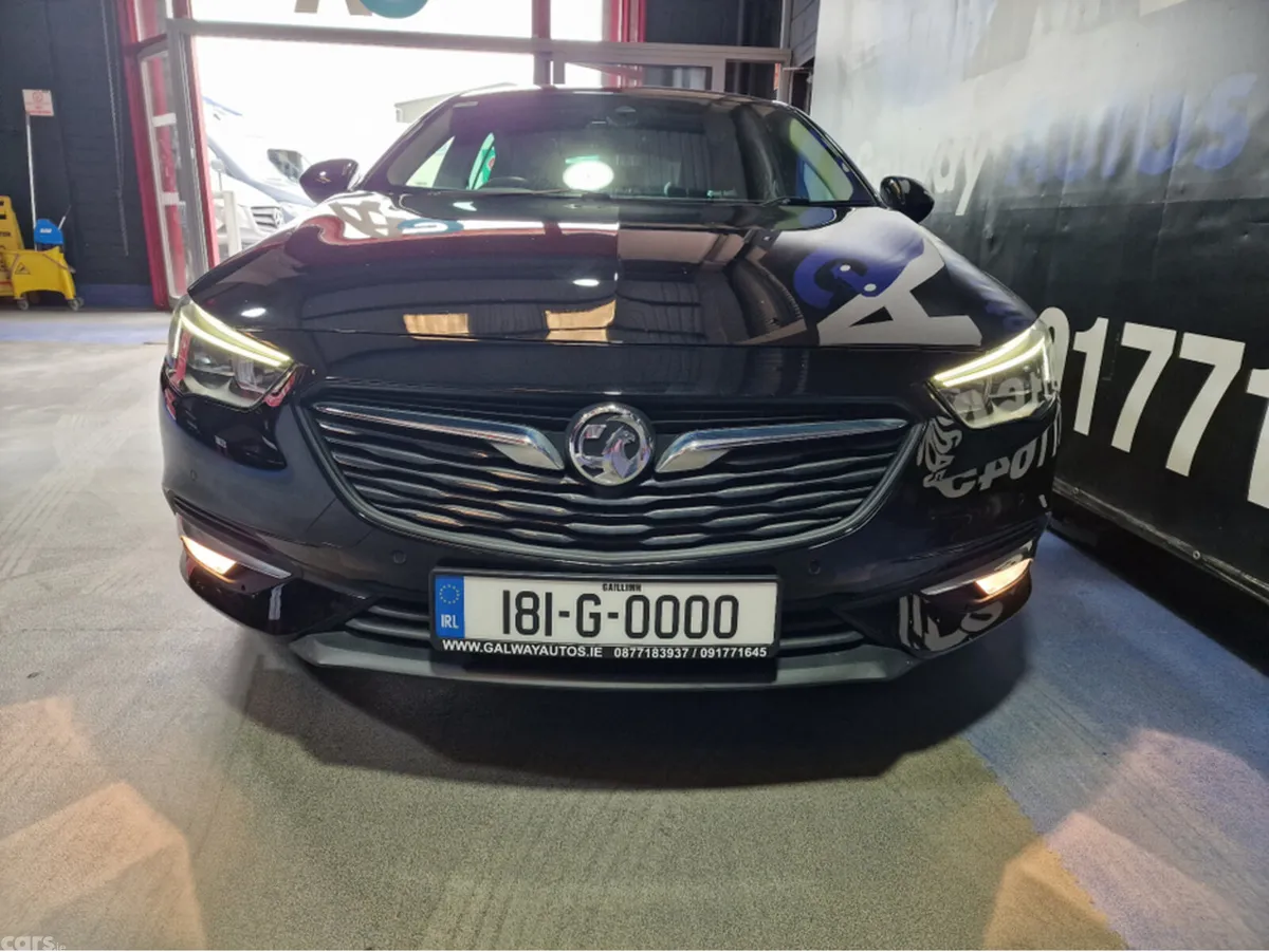 Opel Insignia Hatchback, Diesel, 2018, Black
