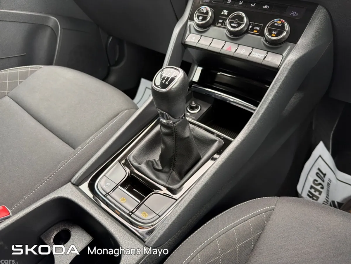 Skoda Karoq Estate, Petrol, 2021, Grey