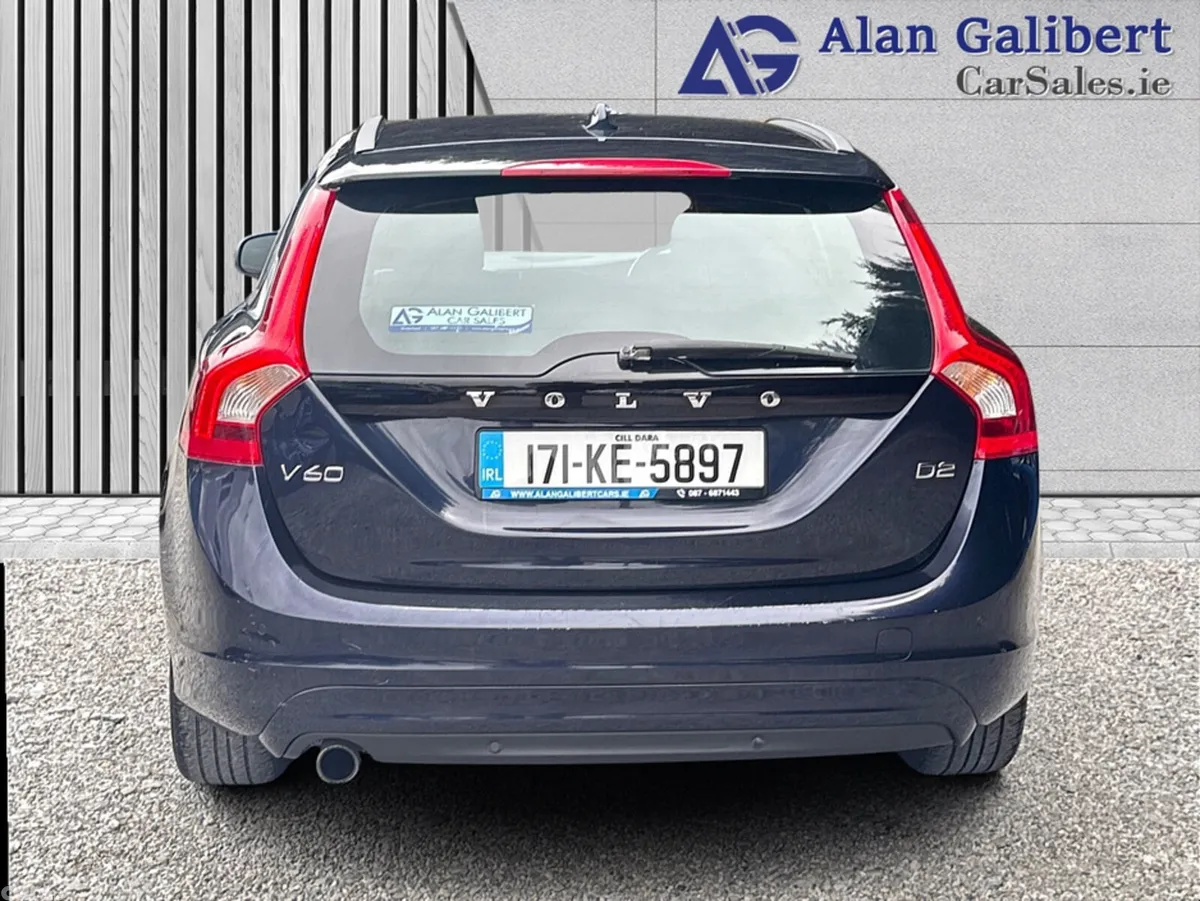 Volvo V60 Estate, Diesel, 2017, Blue