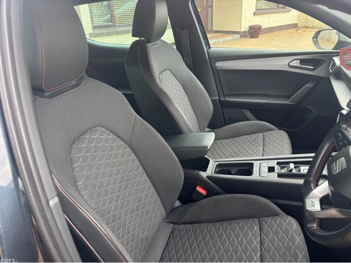 SEAT Leon Hatchback, Diesel, 2020, Grey
