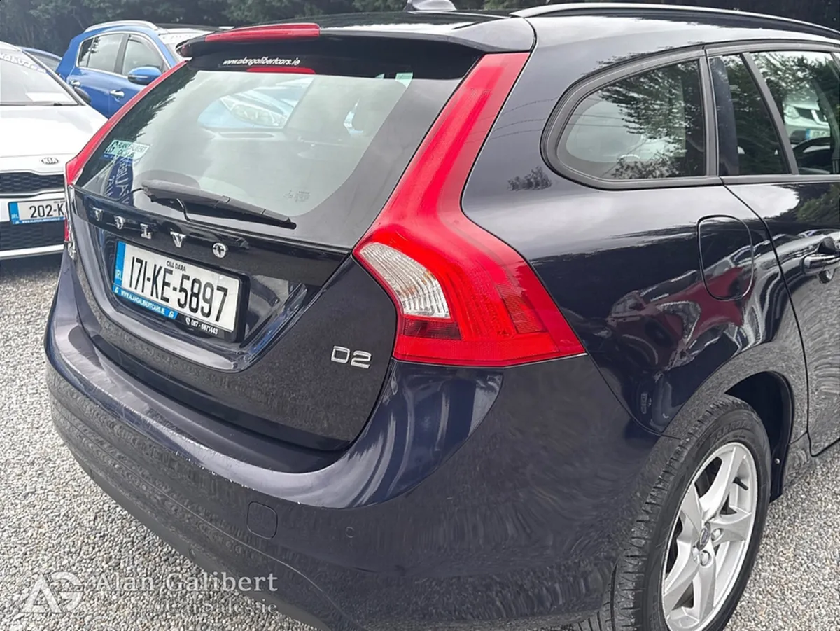Volvo V60 Estate, Diesel, 2017, Blue