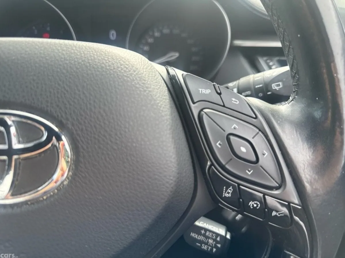 Toyota C-HR SUV, Petrol, 2018, Grey