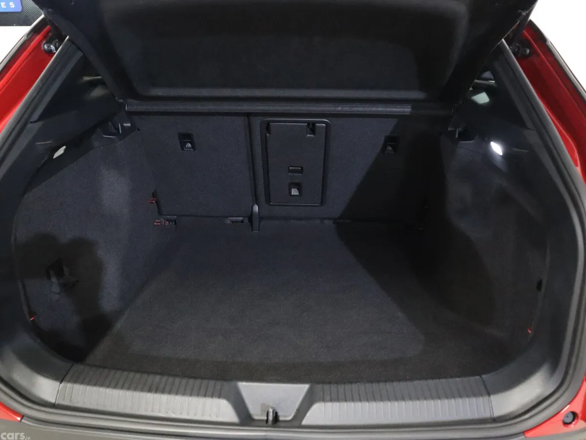 Volkswagen ID.4 Estate, Electric, 2023, Red