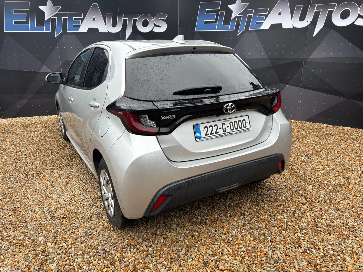 Toyota Yaris Hatchback, Petrol, 2022, Silver