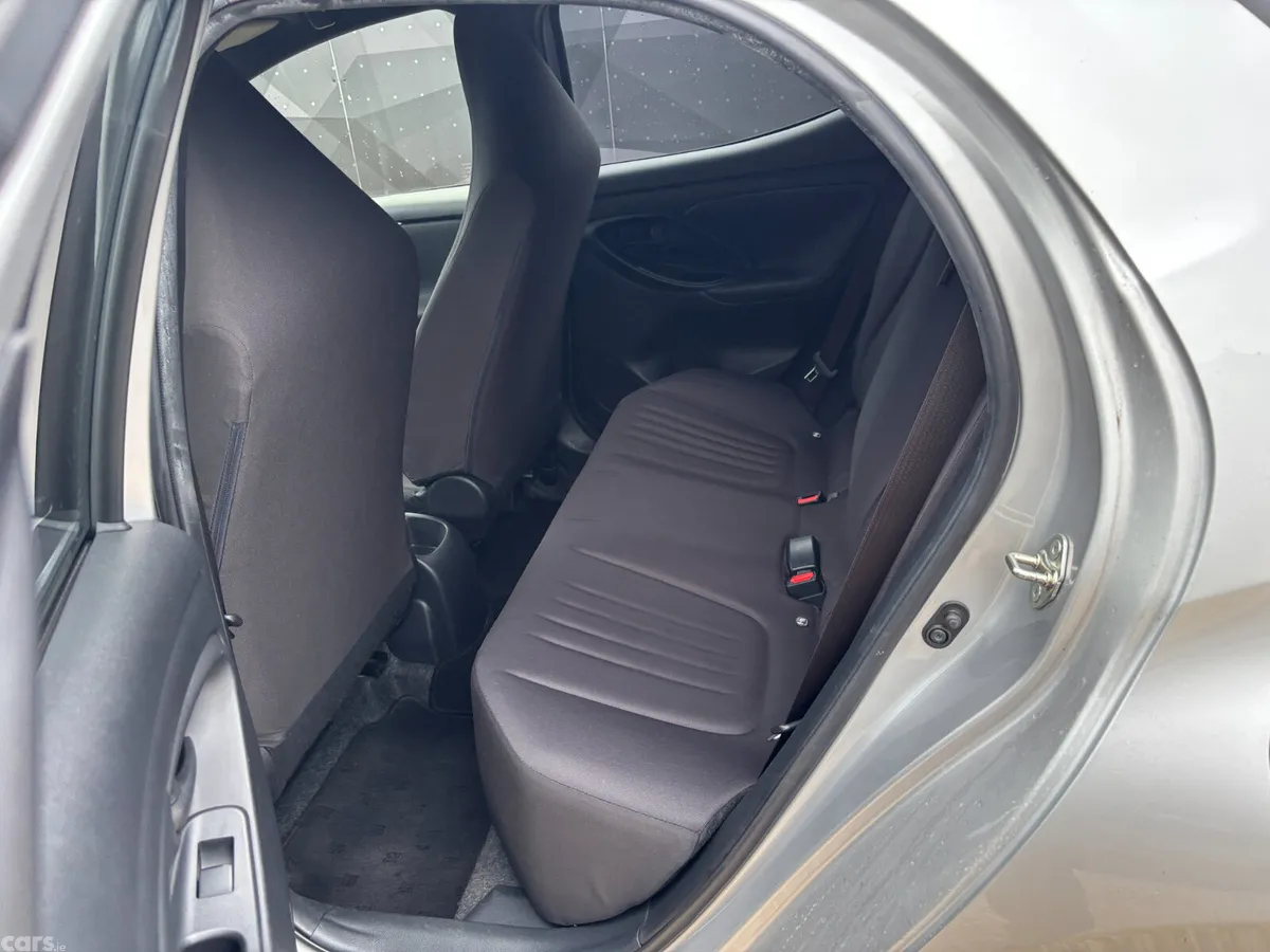 Toyota Yaris Hatchback, Petrol, 2022, Silver