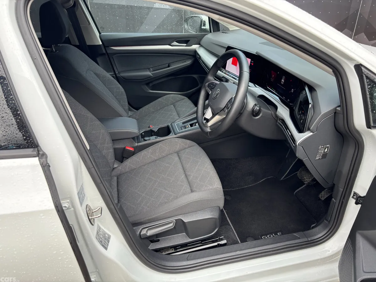 Volkswagen Golf Hatchback, Diesel, 2023, White