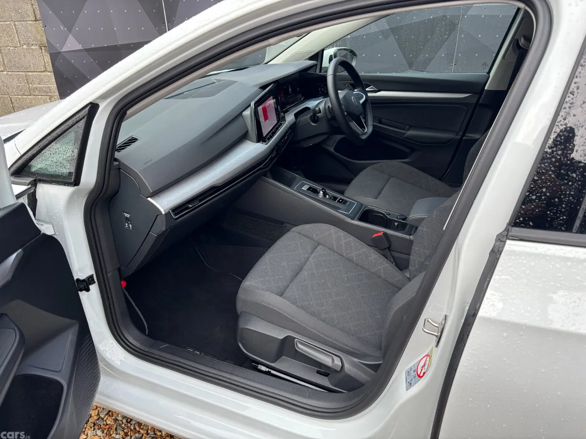 Volkswagen Golf Hatchback, Diesel, 2023, White