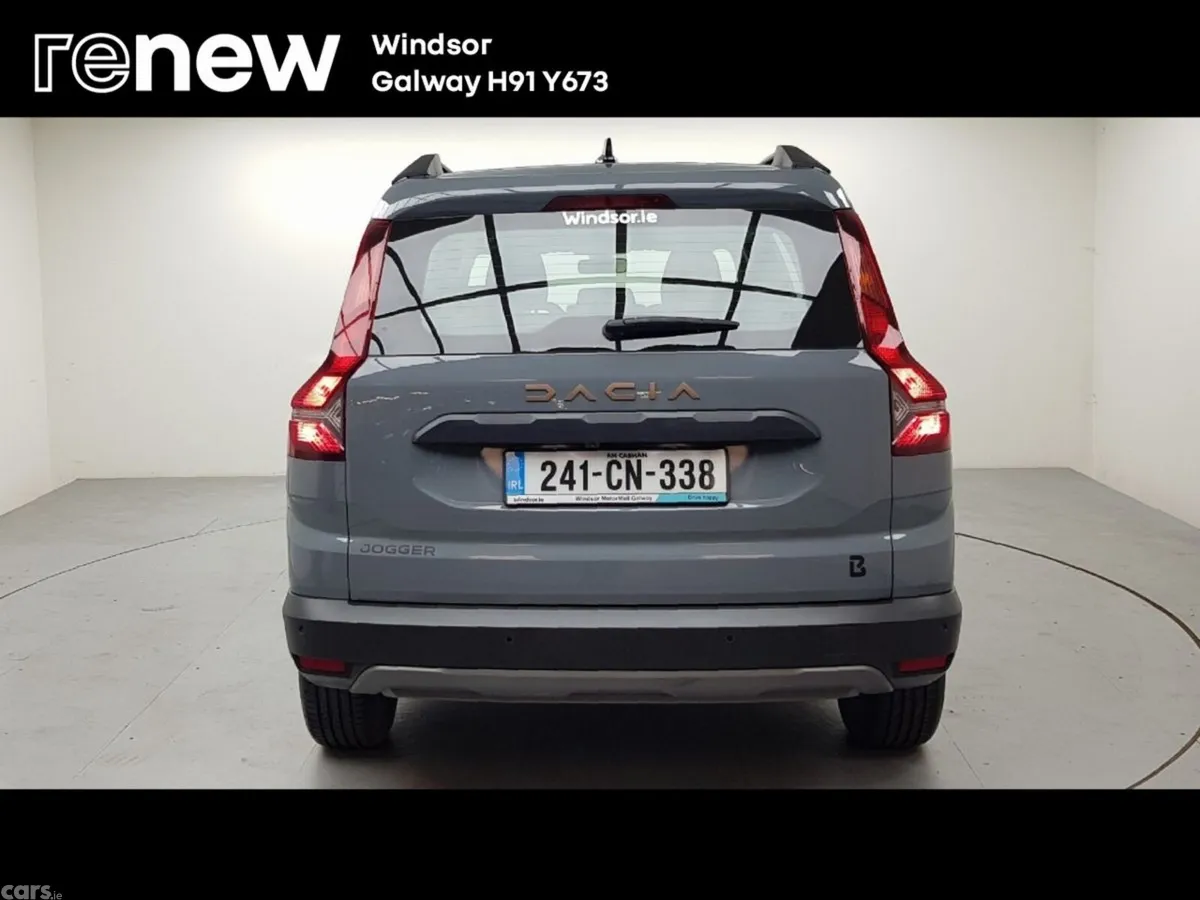 Dacia Jogger MPV, Petrol, 2024, Grey