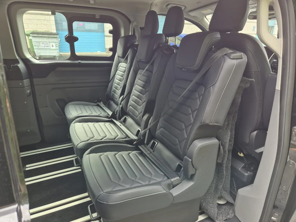 Ford Tourneo Custom Van, Petrol Plug-in Hybrid, 2026, Black