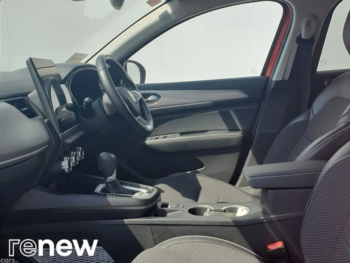 Renault Arkana Hatchback, Petrol, 2023, Red