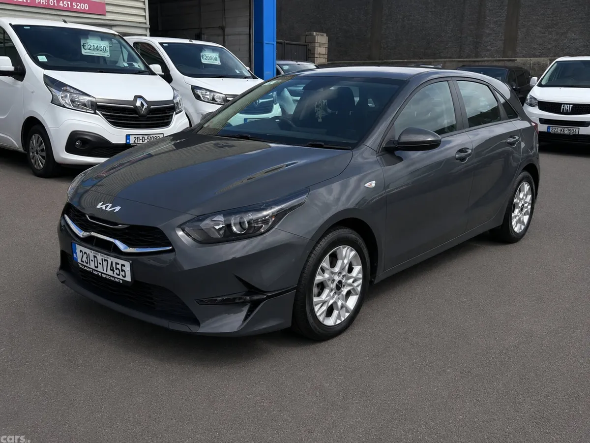 Kia Ceed Hatchback, Diesel Hybrid, 2023, Grey
