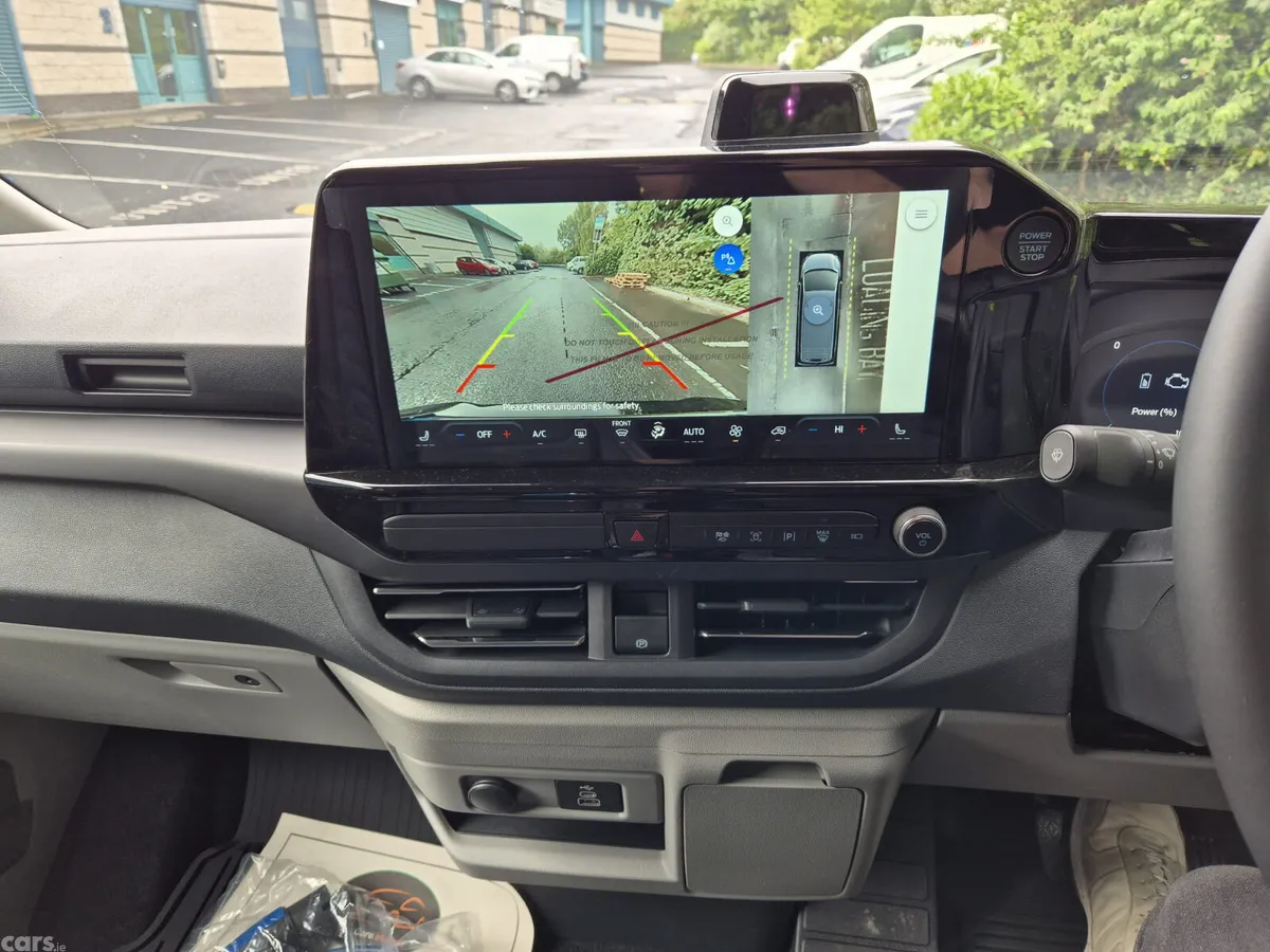 Ford Tourneo Custom Van, Petrol Plug-in Hybrid, 2026, Grey