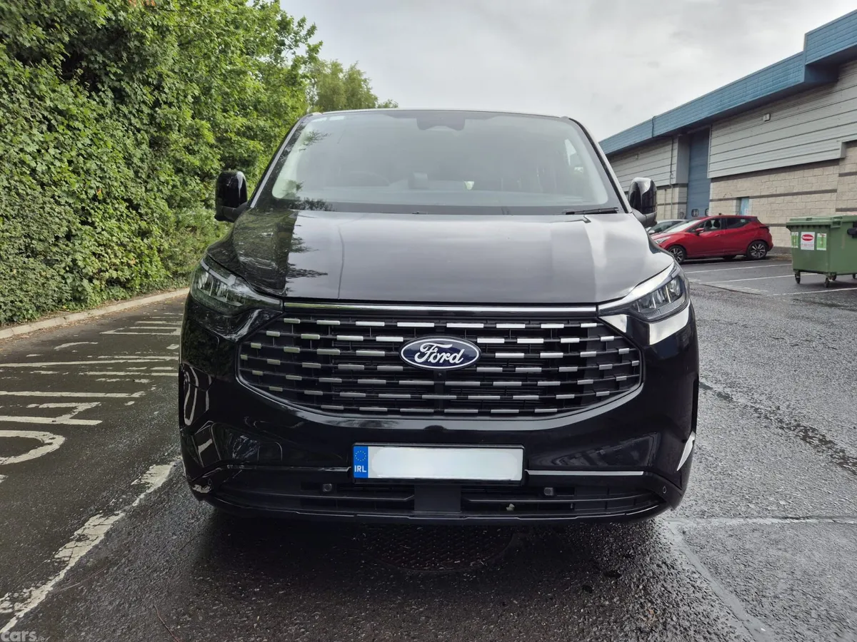 Ford Tourneo Custom Van, Petrol Plug-in Hybrid, 2026, Grey