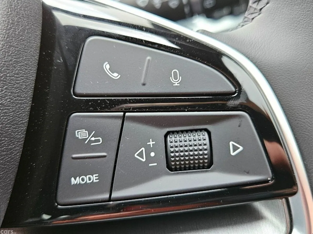 BYD SEAL U Hatchback, Petrol Plug-in Hybrid, 2026, Black