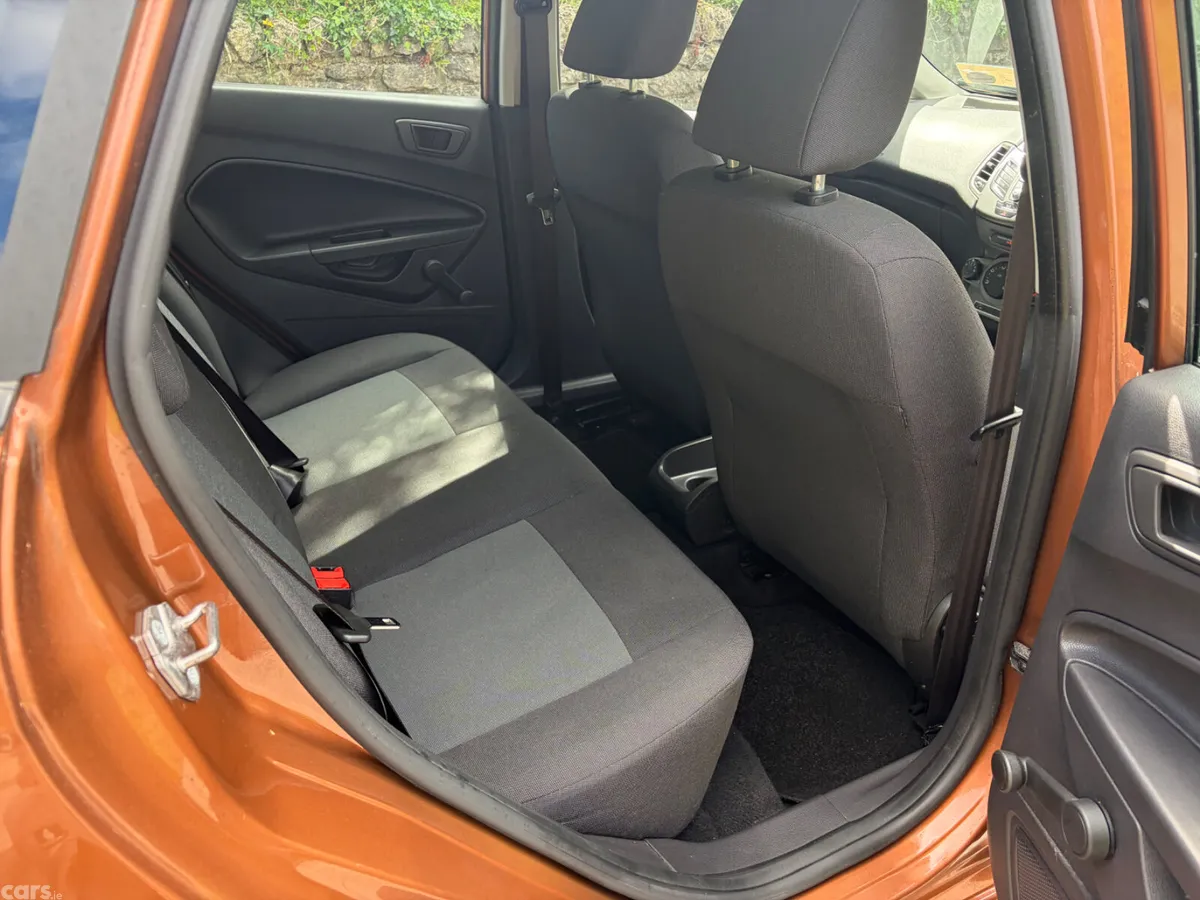 Ford Fiesta Hatchback, Petrol, 2013, Gold