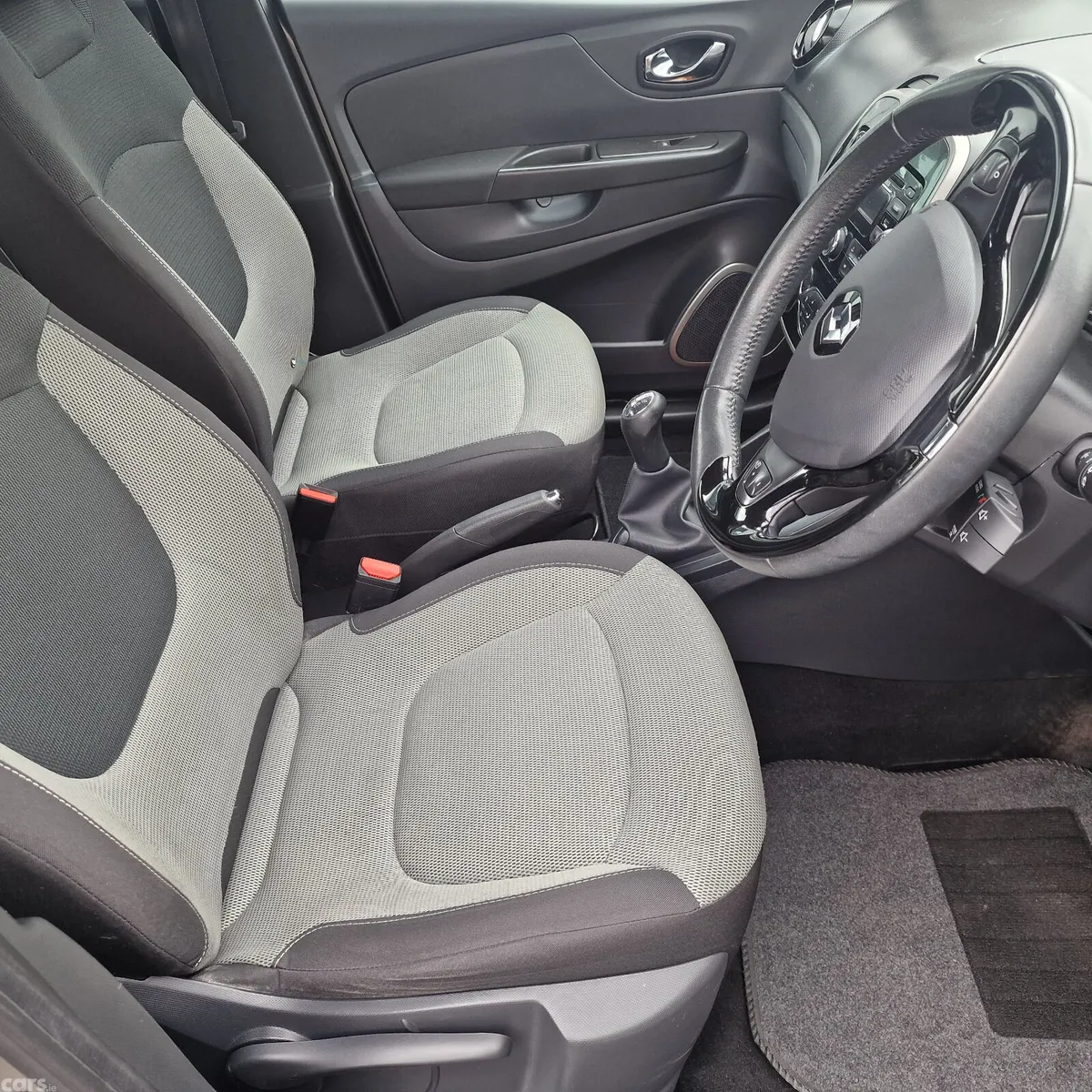 Renault Captur Hatchback, Diesel, 2014, Gold