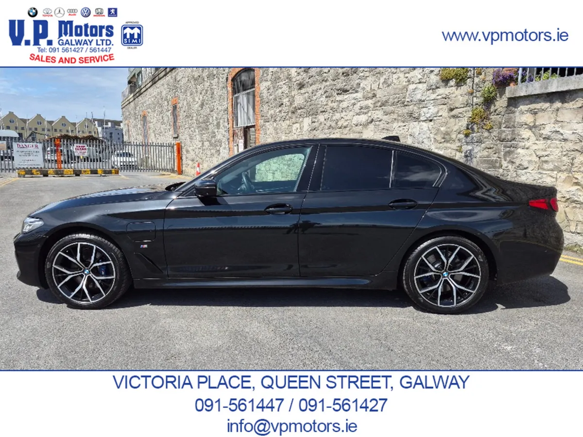 BMW 5-Series Saloon, Petrol Plug-in Hybrid, 2020, Black