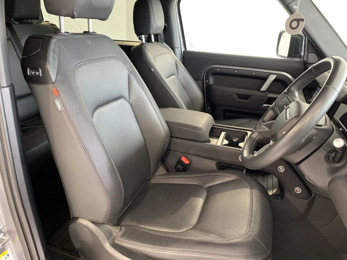 Land Rover Defender SUV, Diesel Hybrid, 2022, Grey