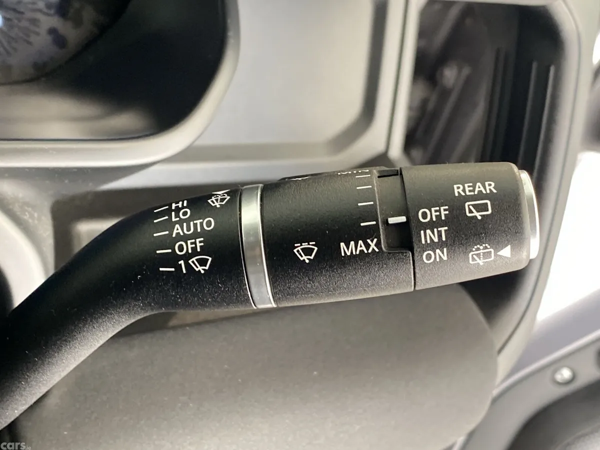 Land Rover Defender SUV, Diesel Hybrid, 2022, Grey