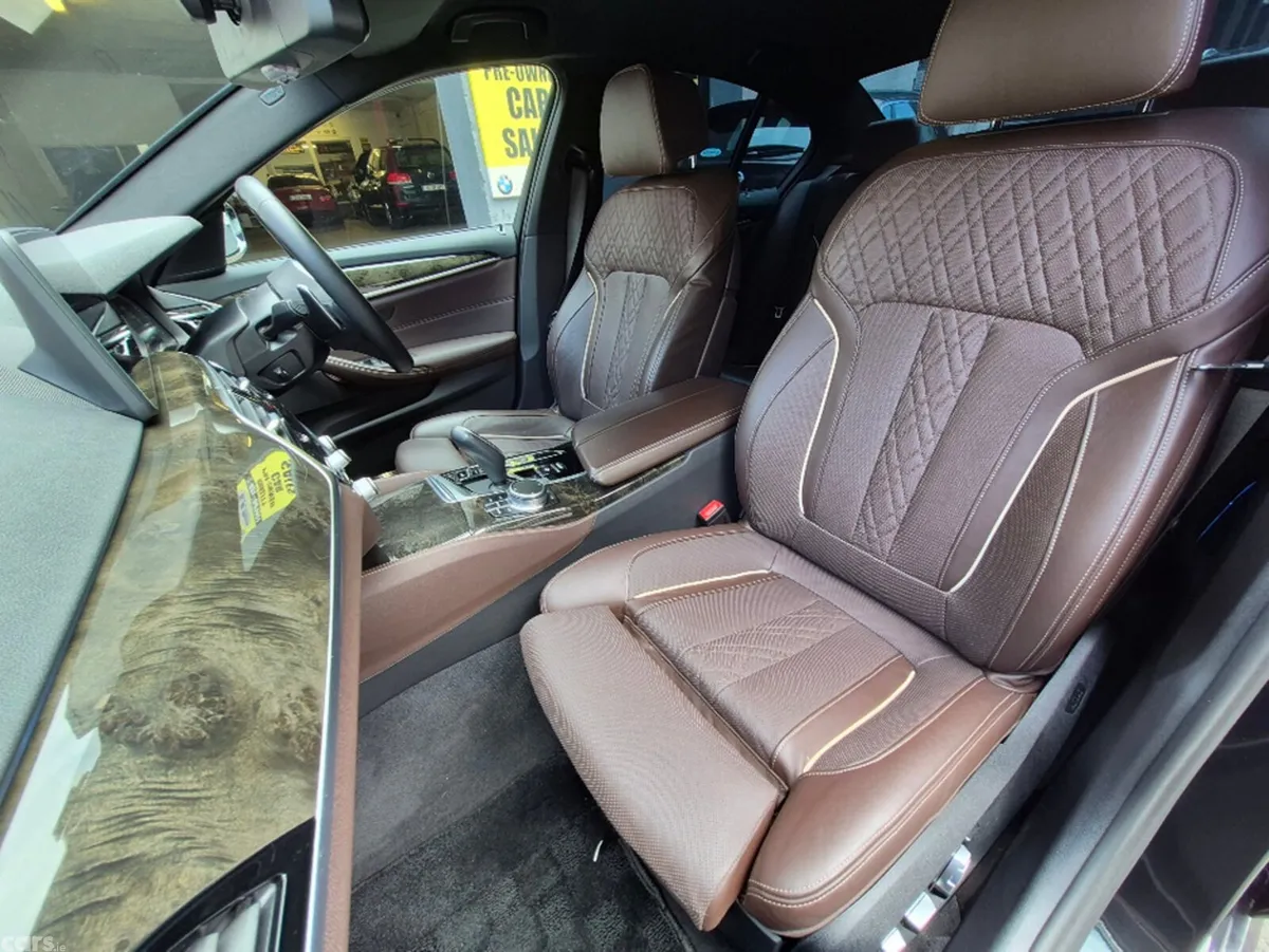 BMW 5-Series Saloon, Petrol Plug-in Hybrid, 2020, Black