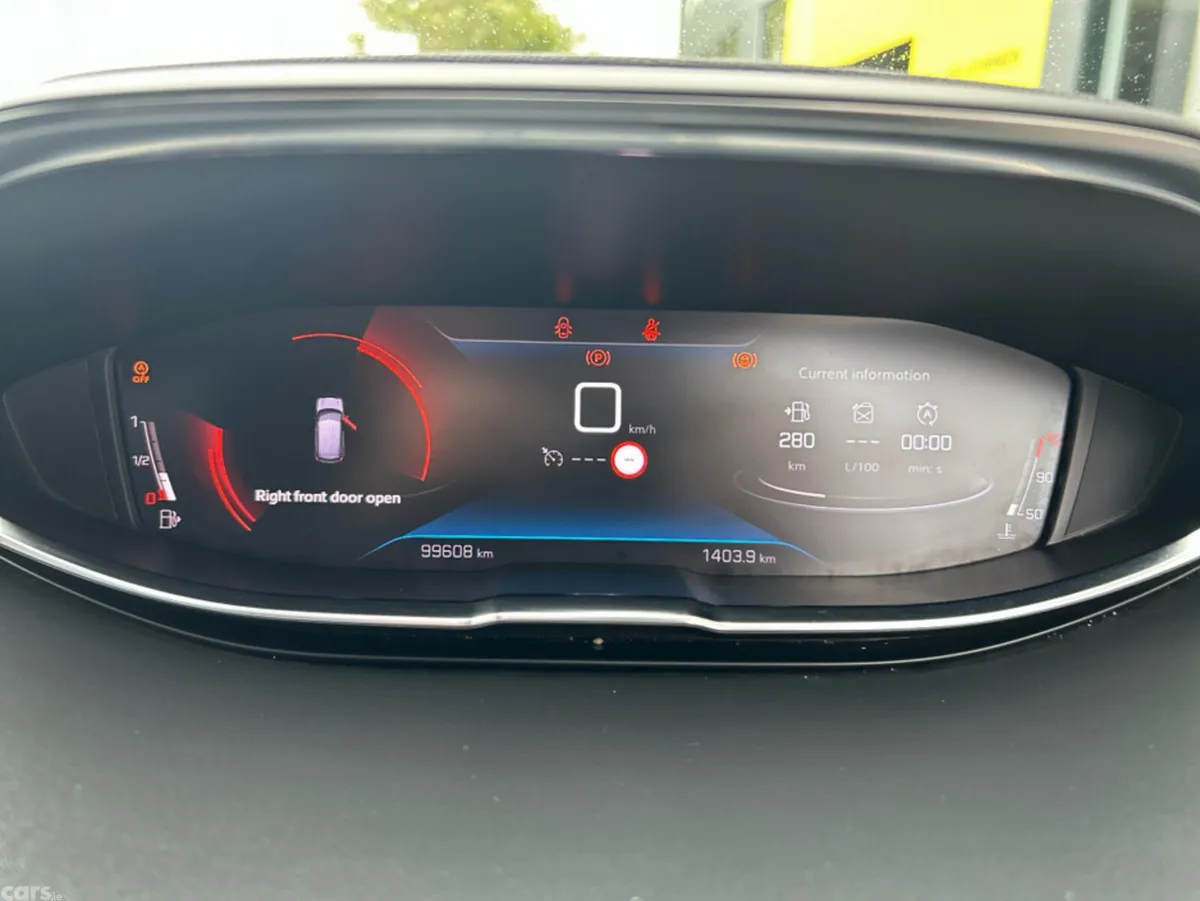 Peugeot 3008 MPV, Diesel, 2021, Grey