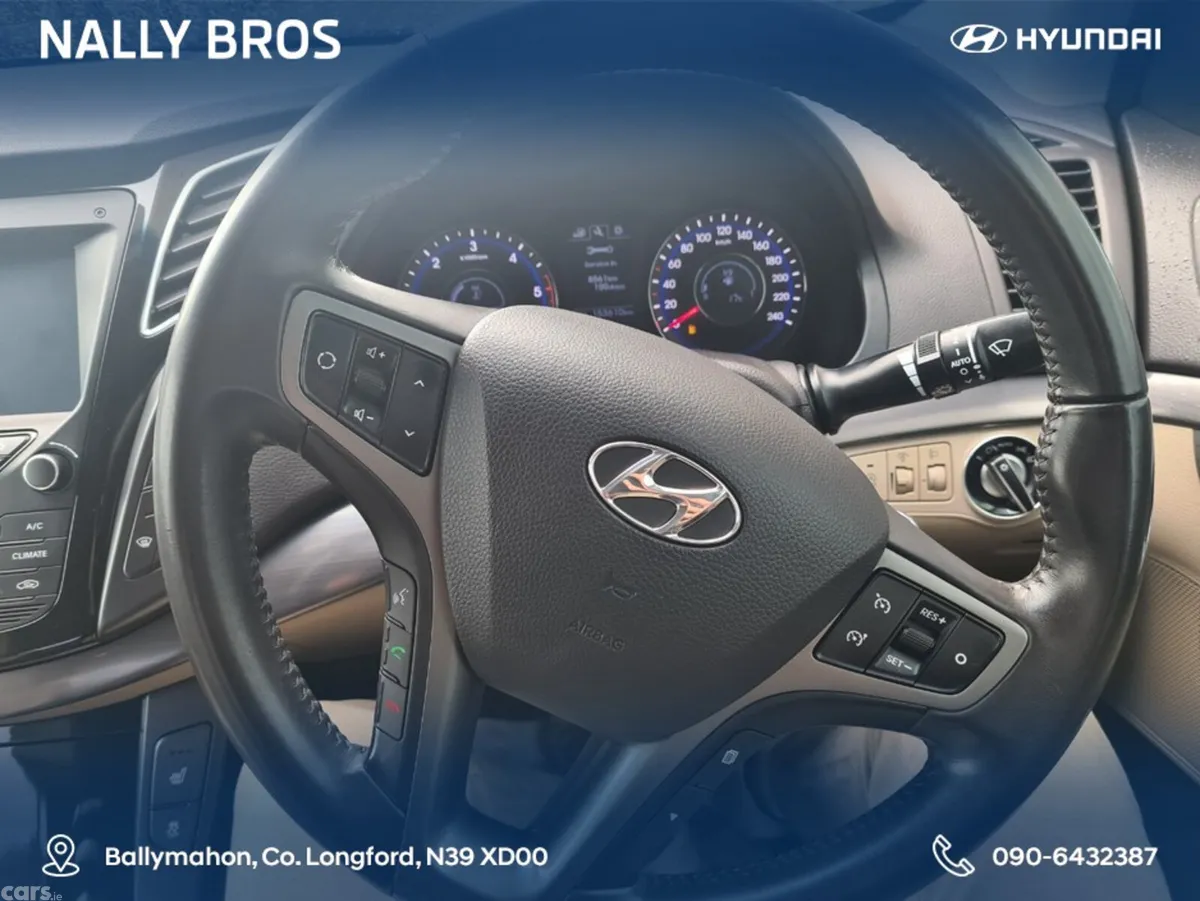 Hyundai i40 Saloon, Diesel, 2019, Red