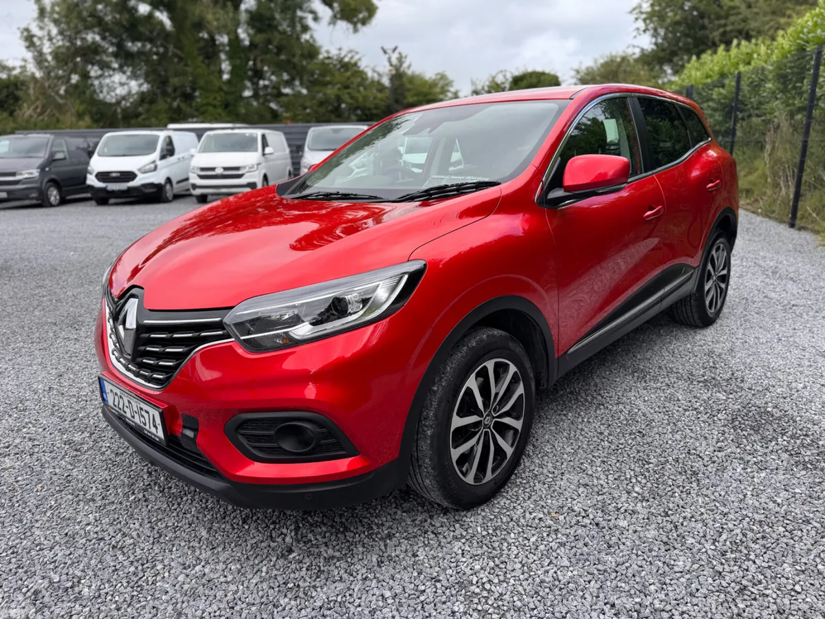 Renault Kadjar SUV, Petrol, 2022, Red
