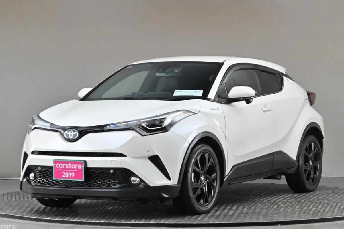 Toyota C-HR SUV, Petrol Hybrid, 2019, White
