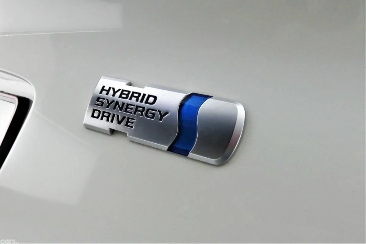 Toyota C-HR SUV, Petrol Hybrid, 2019, White
