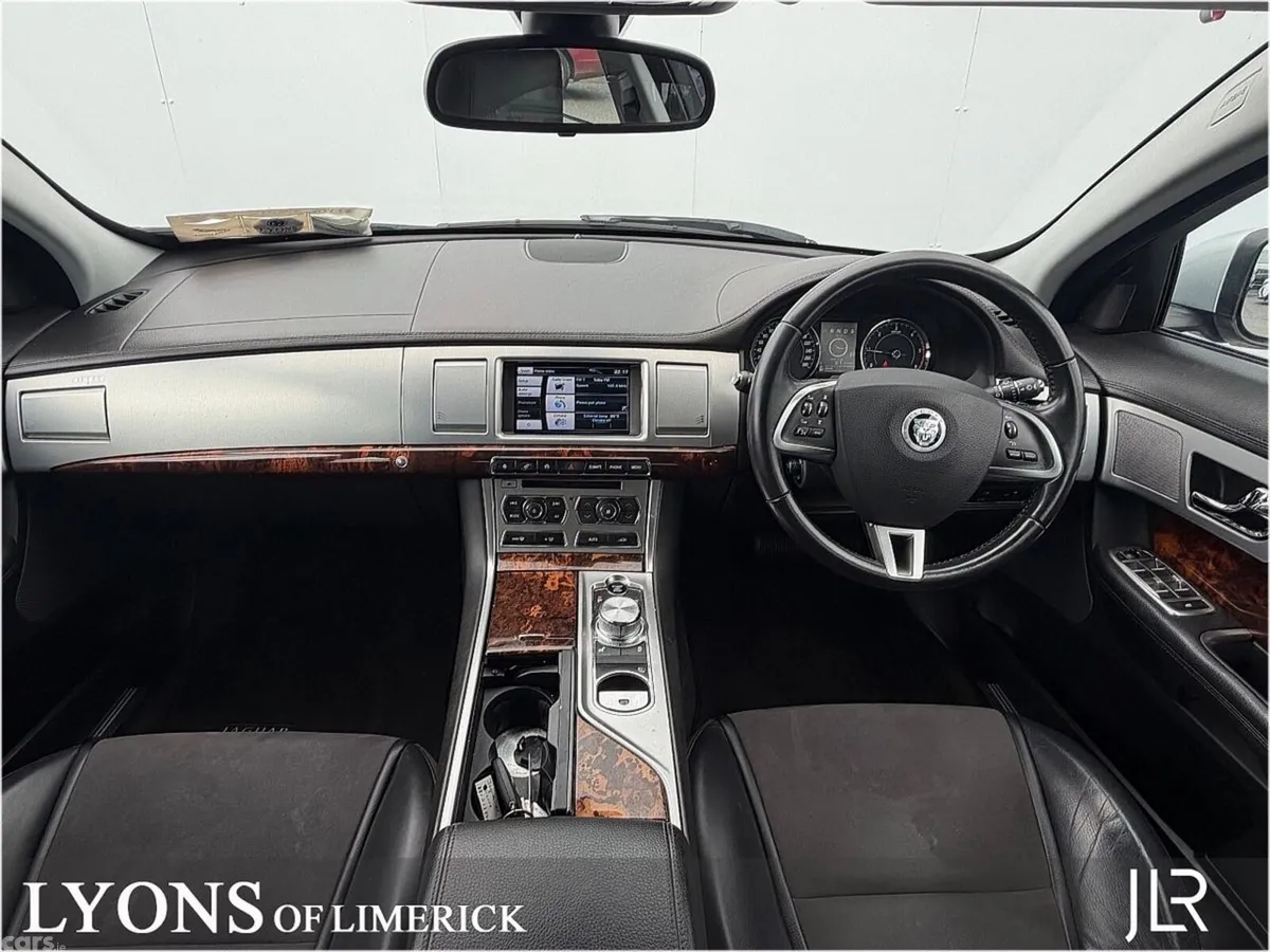 Jaguar XF Saloon, Diesel, 2013, Silver