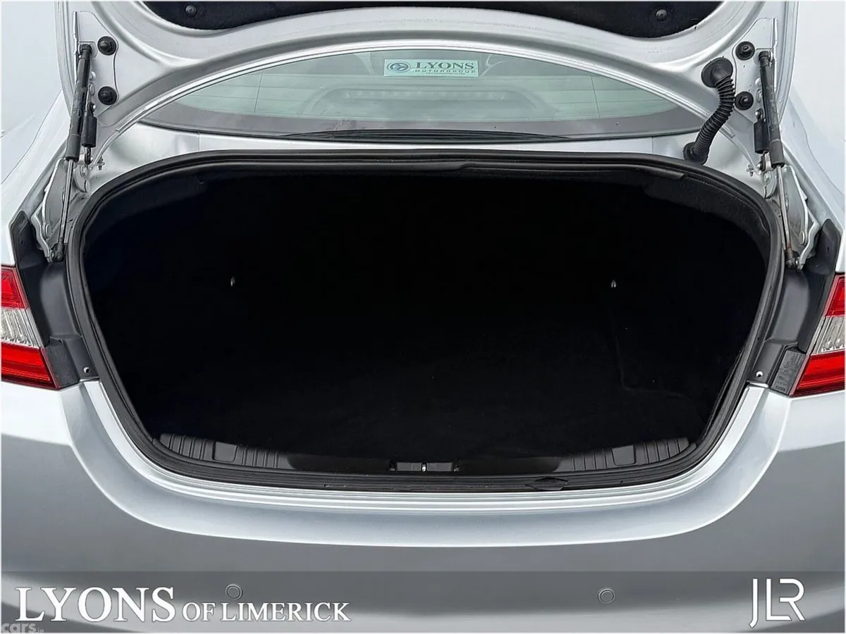 Jaguar XF Saloon, Diesel, 2013, Silver