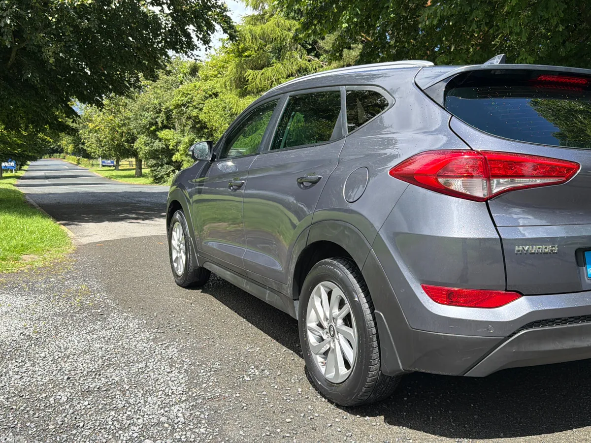Hyundai Tucson SUV, Diesel, 2016, Grey