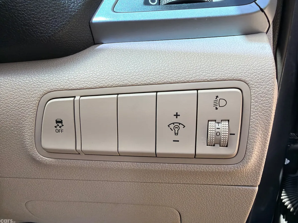 Hyundai Tucson SUV, Diesel, 2016, Grey