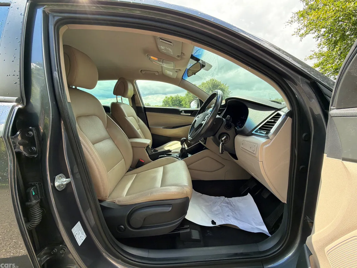 Hyundai Tucson SUV, Diesel, 2016, Grey