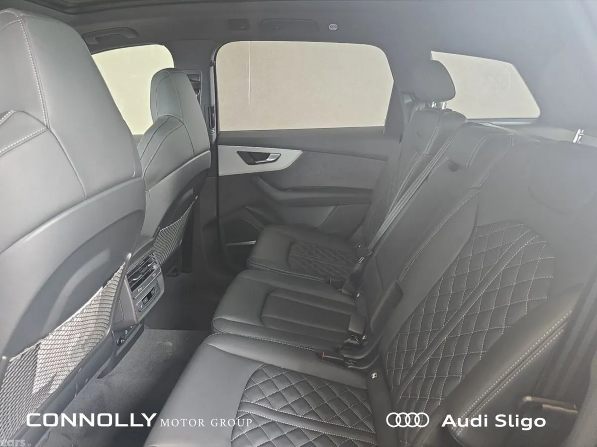 Audi Q7 SUV, Petrol Plug-in Hybrid, 2027, Grey