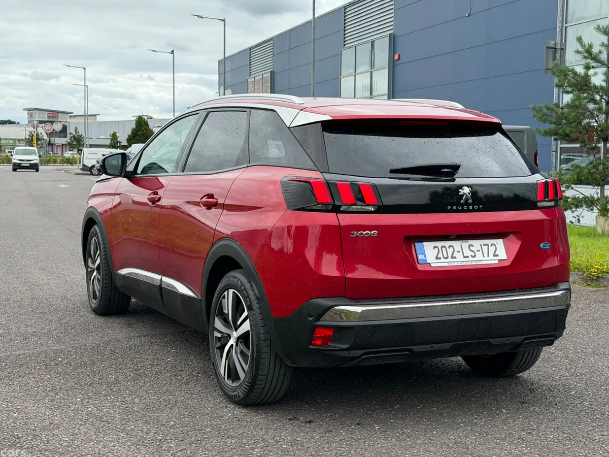 Peugeot 3008 MPV, Diesel, 2020, Red