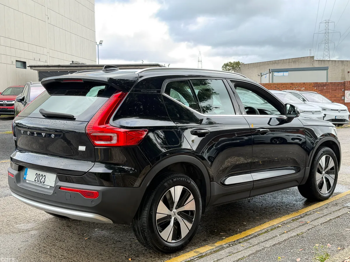 Volvo XC40 SUV, Petrol Plug-in Hybrid, 2023, Black