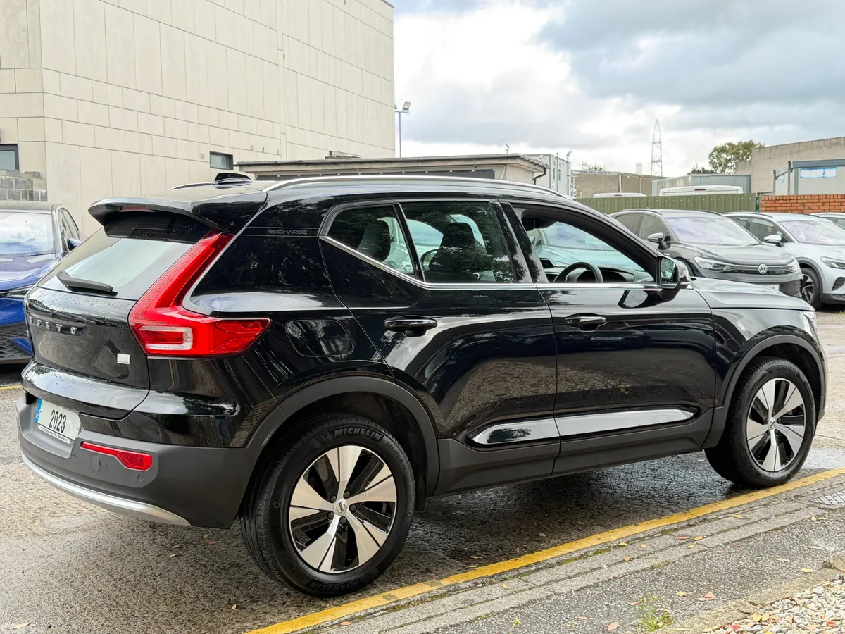 Volvo XC40 SUV, Petrol Plug-in Hybrid, 2023, Black